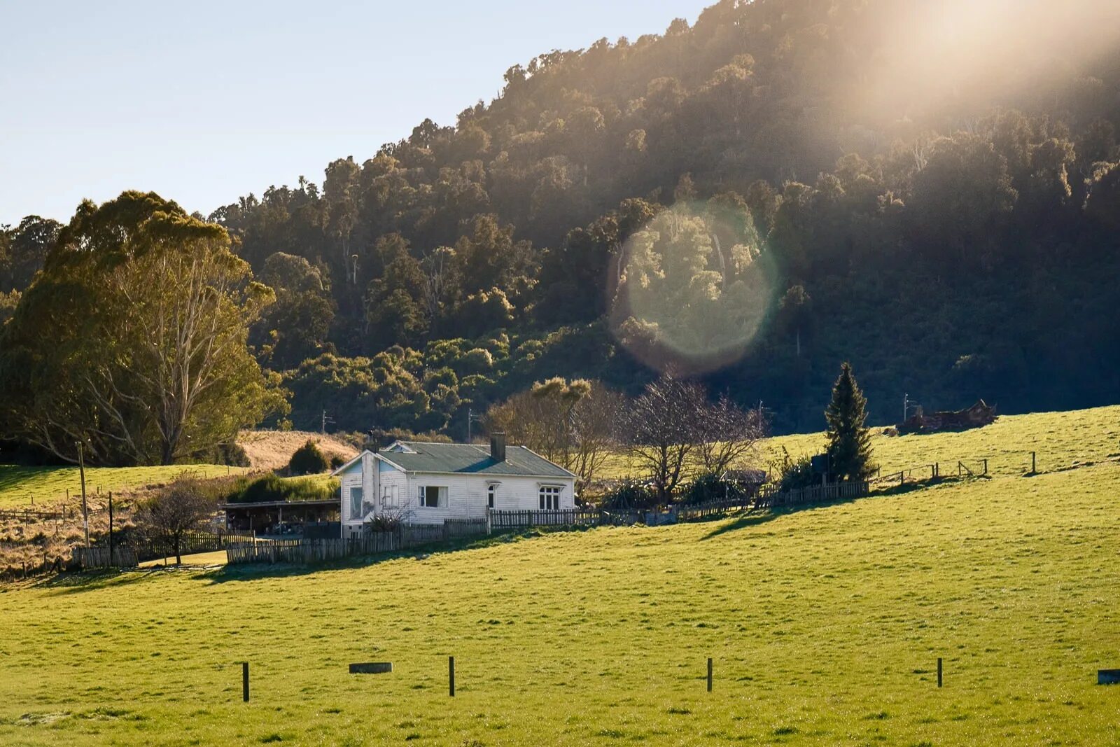 Дубровник игра престолов. Хоббитон съемки властелина колец. Дубровник игра престолов. Съемки игры престолов в ирландии. Красный яр сериал 2022.