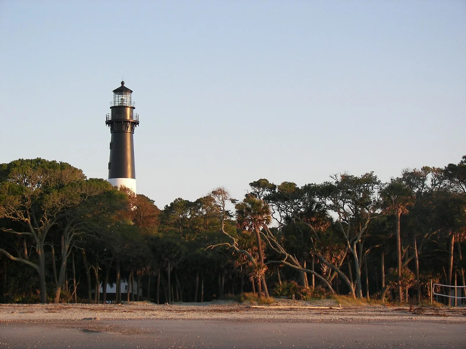 Hunter islands. Hunting Island Lighthouse. Hunting Island State Park.