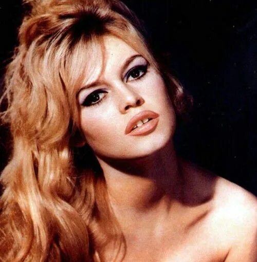 Brigitte Bardot by Sam Levin in 1958. " Brigitte bardot, Brigitte bardot hair, B