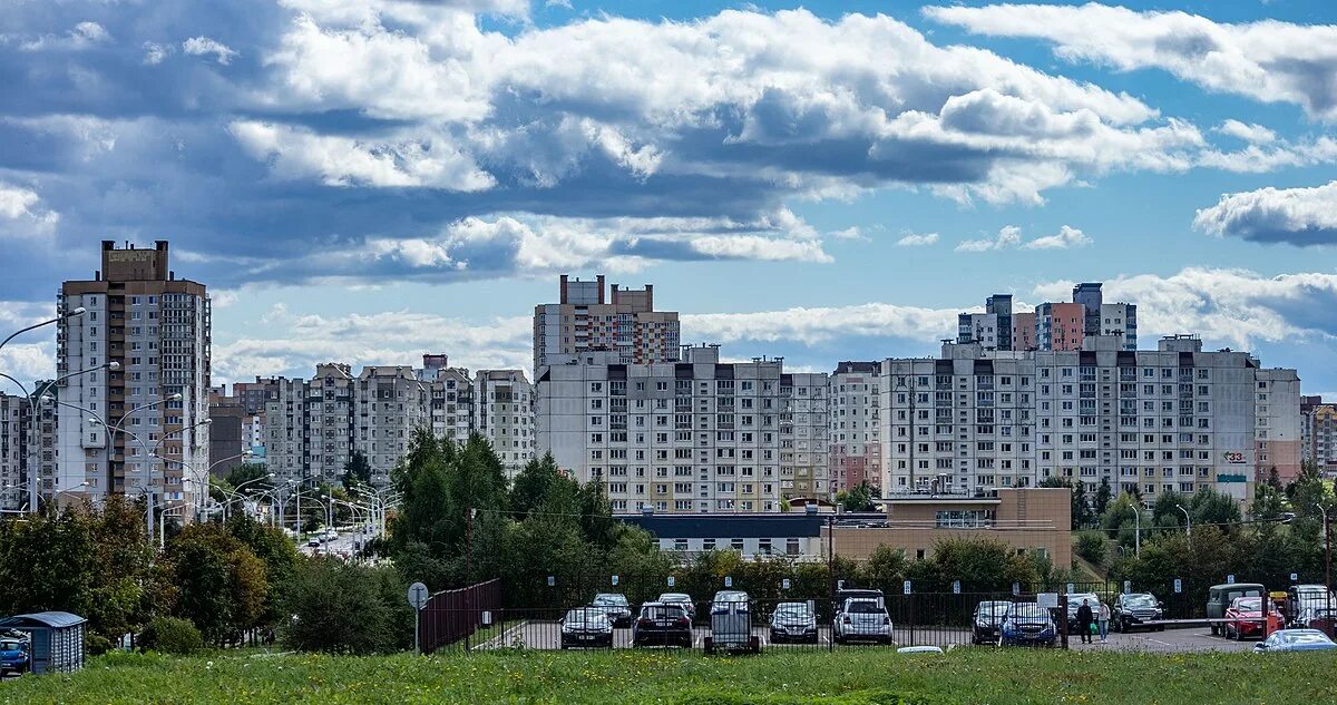 Сухарево 10. Минск сухарево. микрорайон сухарево минск. минск сухарево 5. сухарево фото.