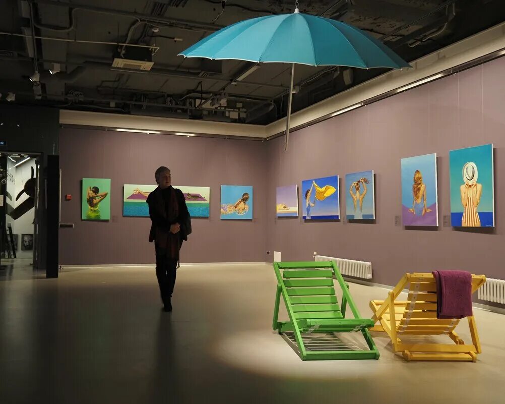 Натахтари тархун. Разноцветное хрупкий материал. Гинза веранда блюхера. Колокольников веранда ресторан терраса. Имитация лета.