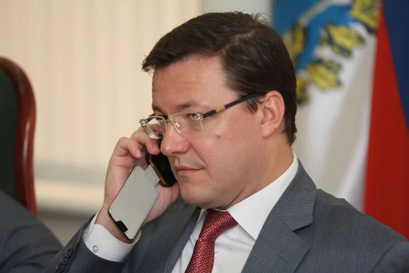 Почему азаров подал. Самарская область азаров.