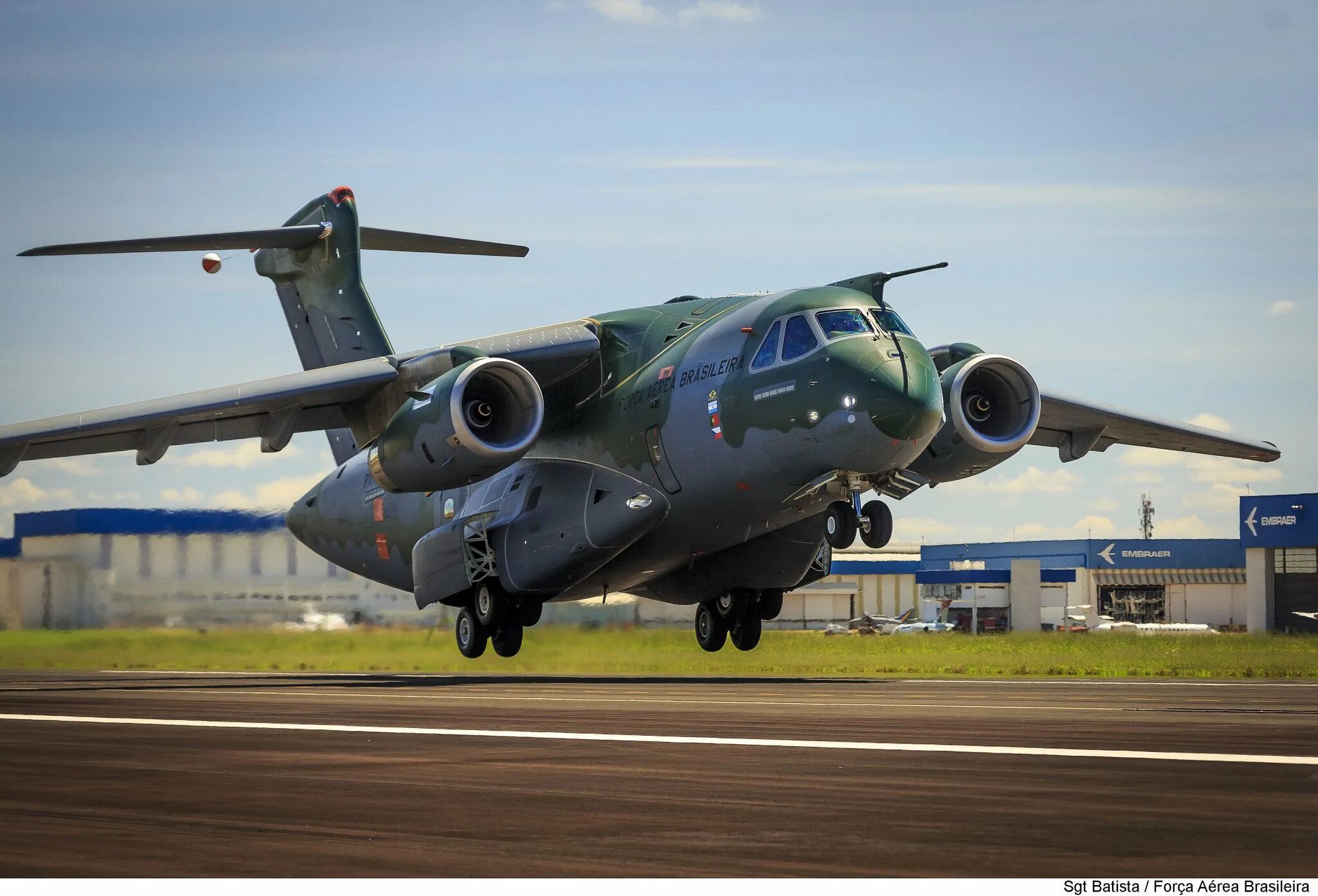 Военно транспортная авиация рф. Самолет Embraer Kc-390. Военно-транспортный самолет Embraer Kc-390. Kc-390 Military transport aircraft. Kc-390.