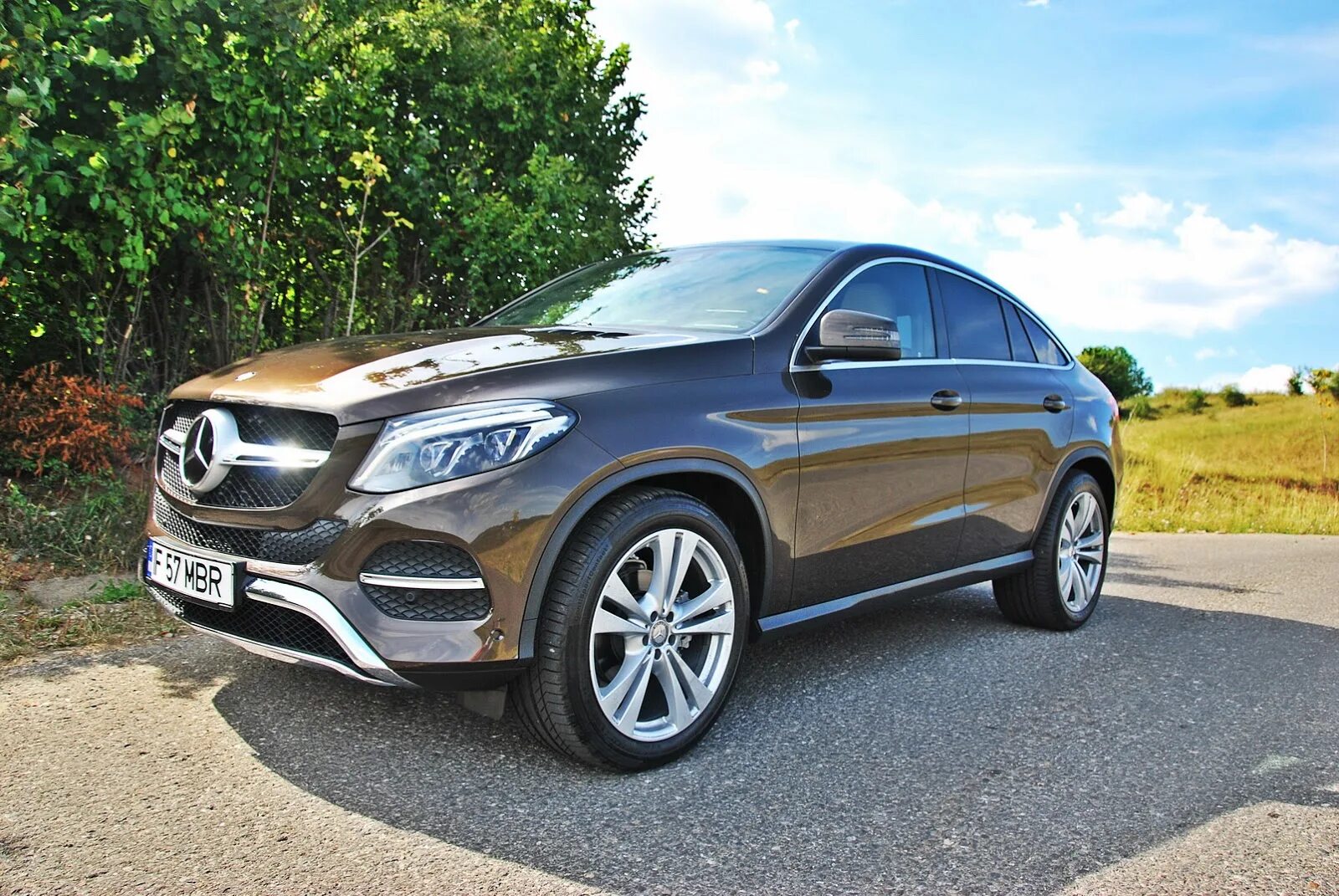 Купить мерседес 350d. GLE 350d. Мерседес 350d. Мерседес внедорожник GLE 2. Мерседес GLE за 6миллионовз.