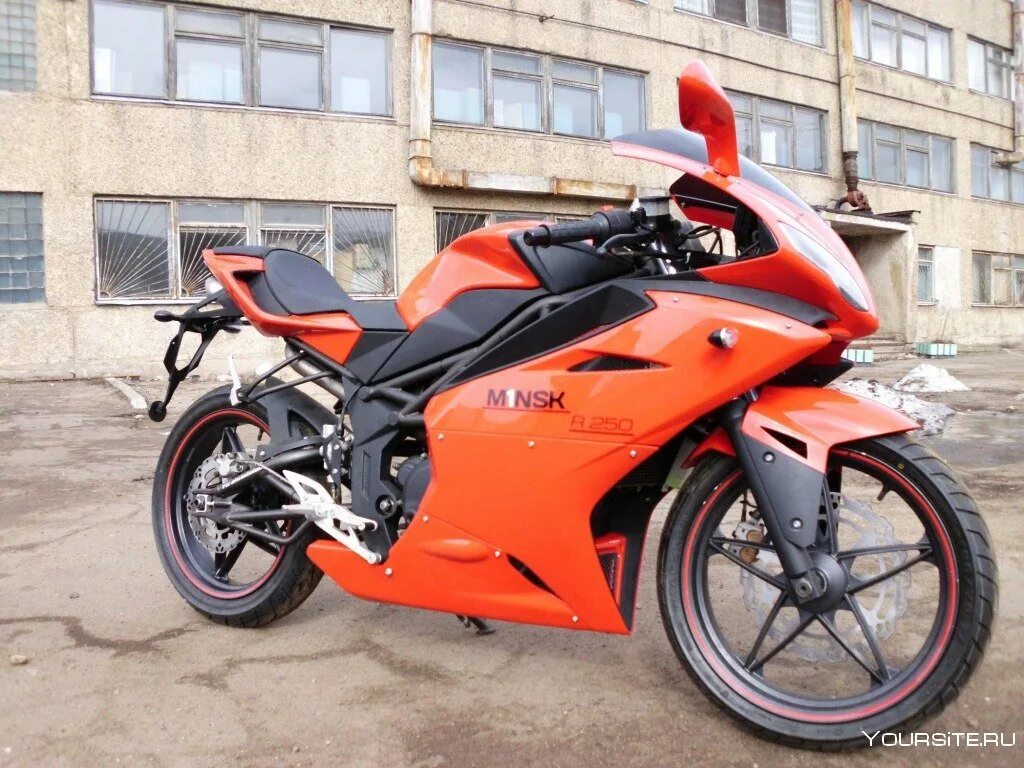 Minsk megelli r250. Минск р 250. Минск 250 обзор. Minsk r250 черный. Minsk megelli r250.