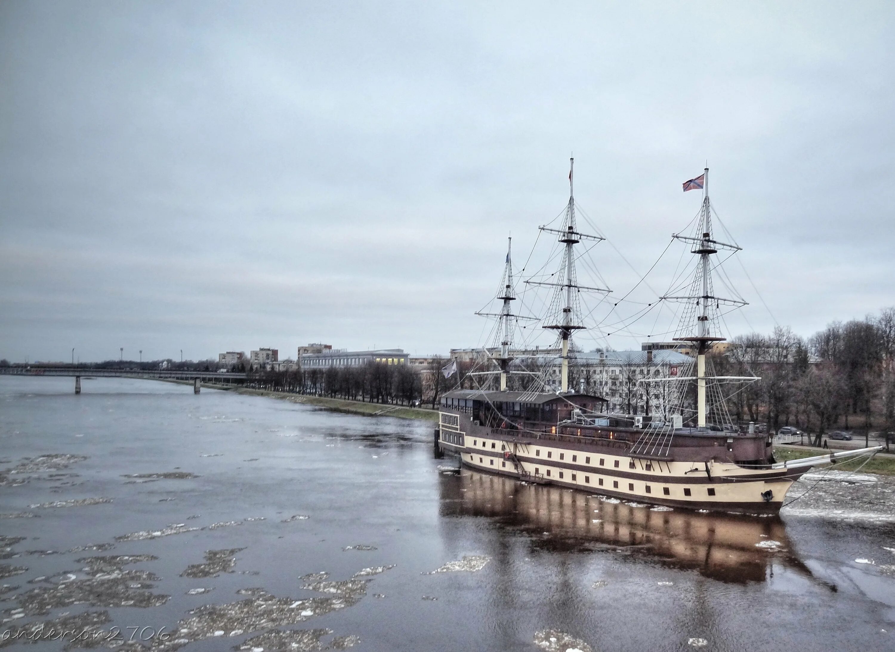 Фрегат Великий Новгород. Фрегат флагман Великий Новгород. Фрегат флагман Великий Новгород баржа. Корабль Фрегат флагман Великий Новгород.