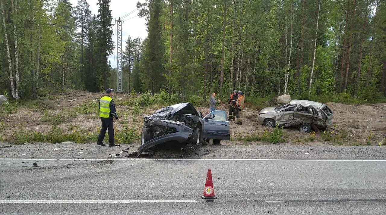 Дтп р 21. Последние дтп в карелии. костомукша в августе. костомукша тикша. дтп на трассе костомукше.