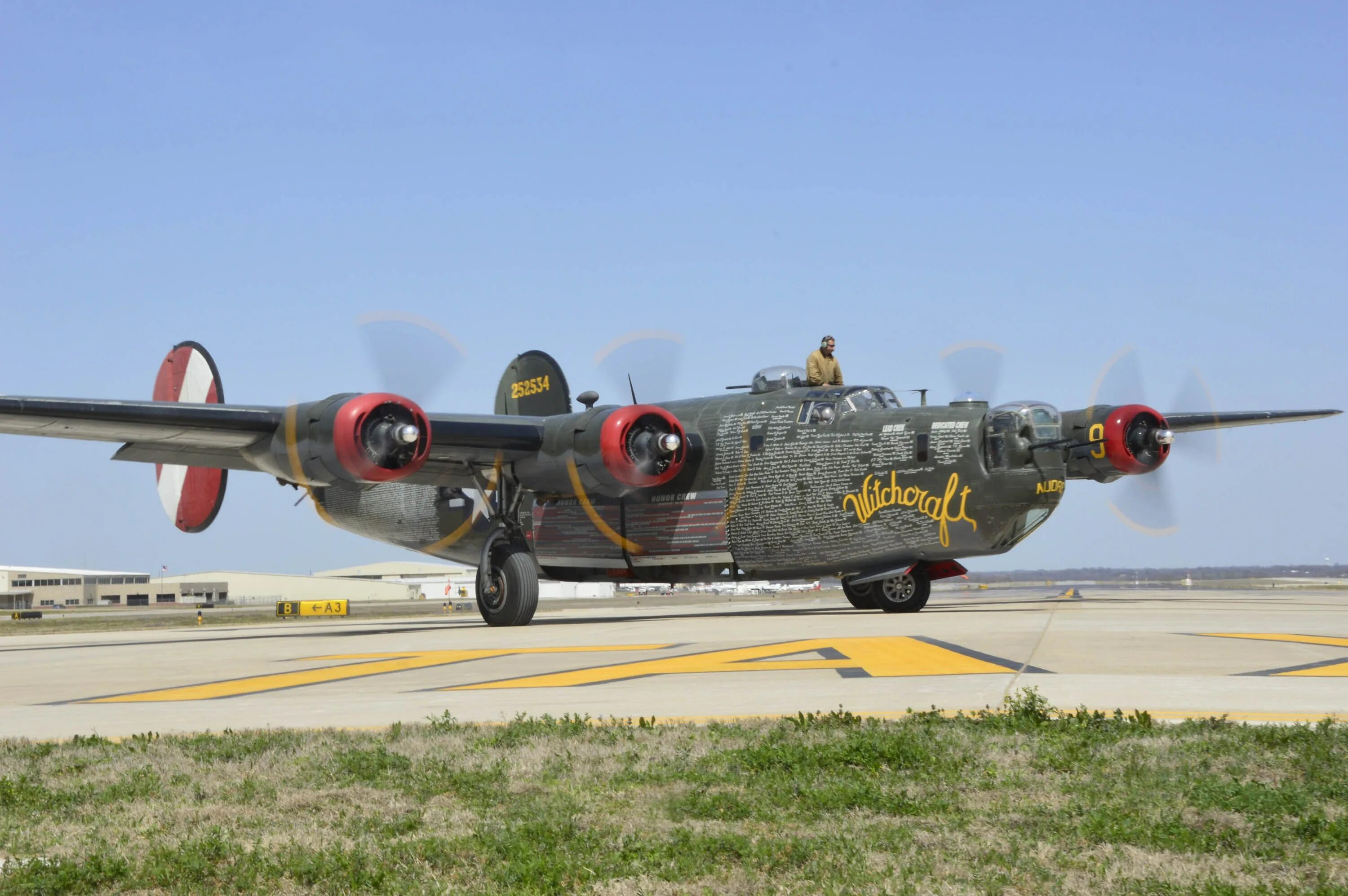 B-24 Liberator. Б24 самолёт. Самолет в 24 Либерейтор. B24 самолет бомбардировщик. Б 24 рассказ