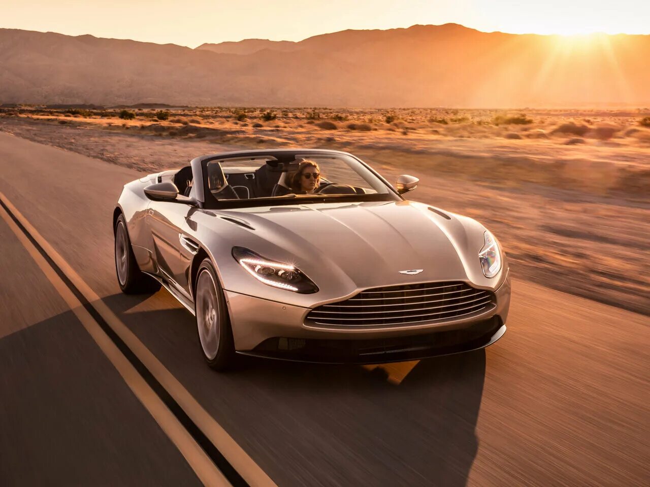 Машина aston martin db11. Дб 11. Дб 11. Дб 11. Дб 11.