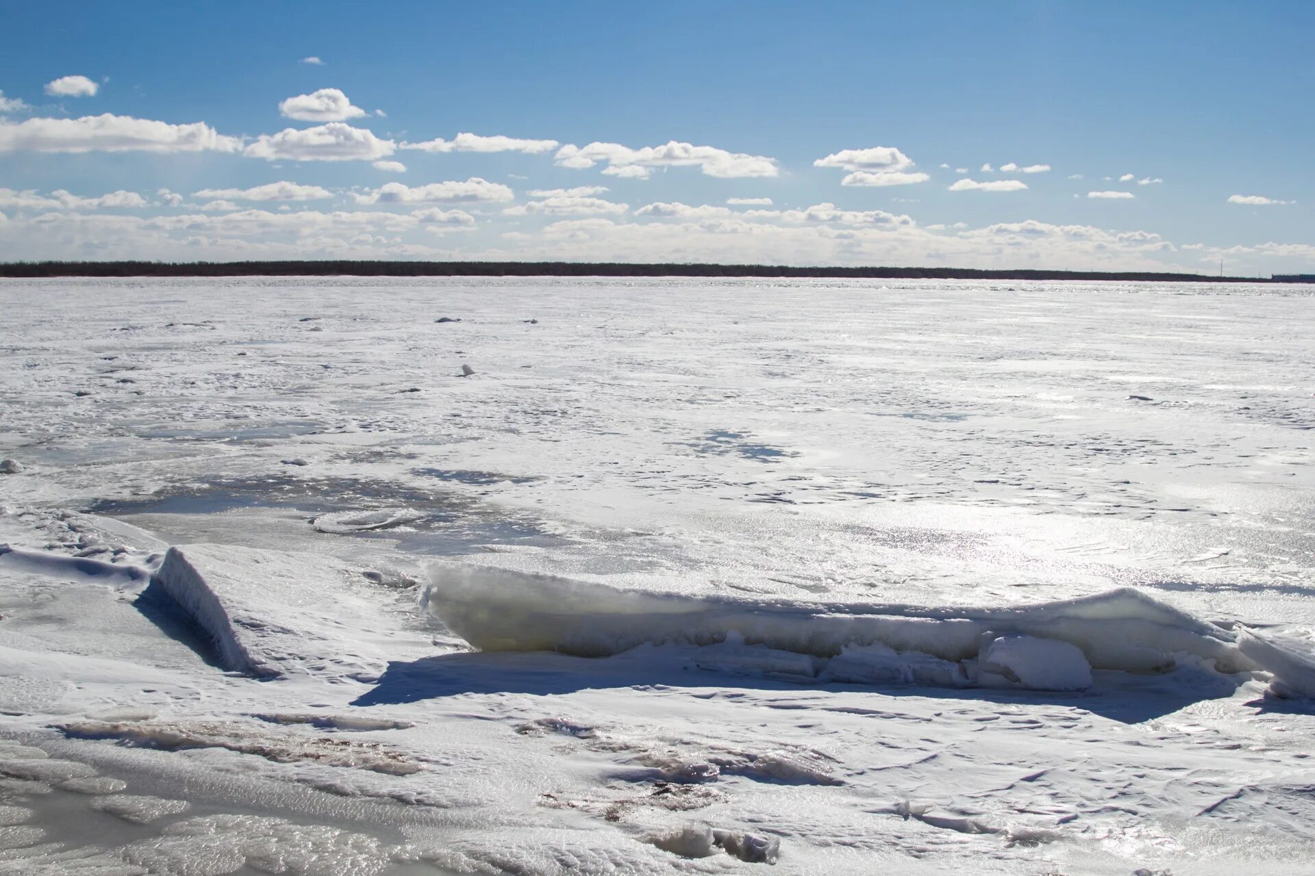 ледостав на северной двине. камбалица река. ледоход на реке. заторы северная двина архангельск. теплоход великий устюг архангельск.