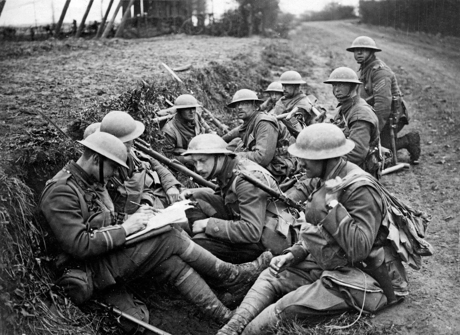 Британский солдат ww1 1917 окопы. Langemarck 1914.