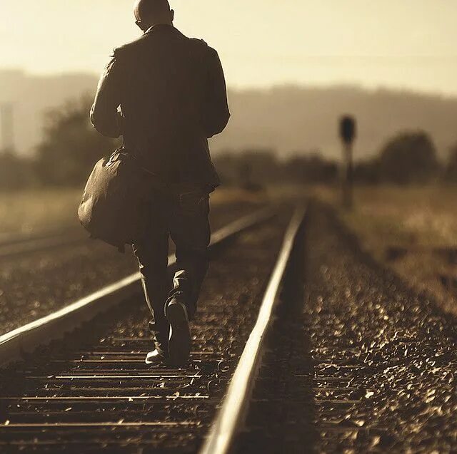 Мост в тумане. Неизвестный путь. Созерцание. Это одиночество. Walking man.
