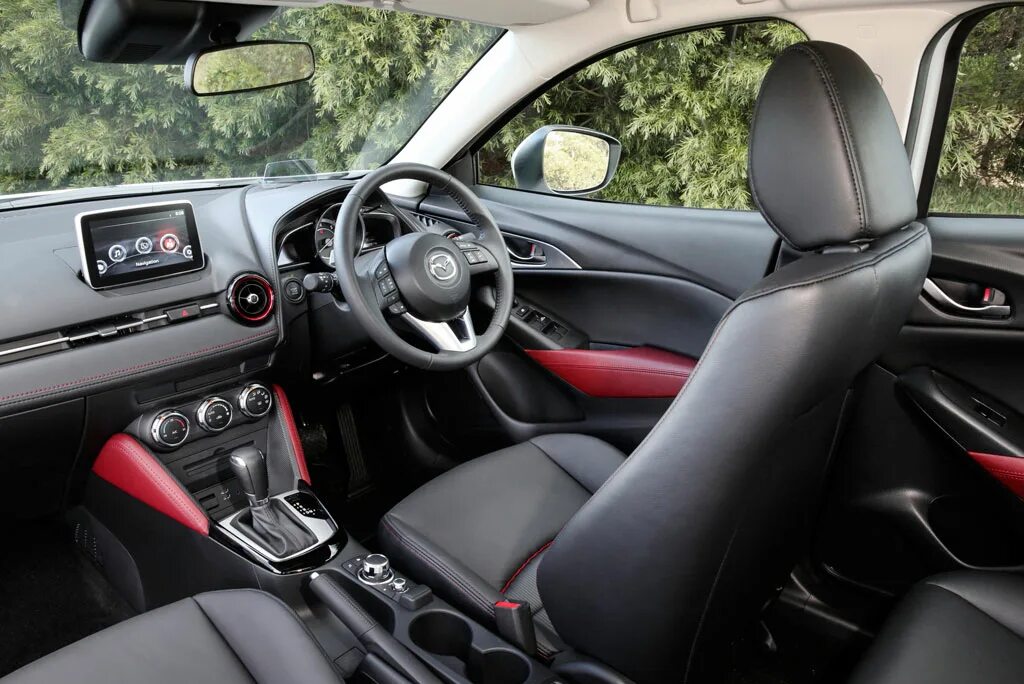 Mazda cx3 2016. Мазда cx3 салон. Mazda CX-3 салон. Mazda CX-3 2015.