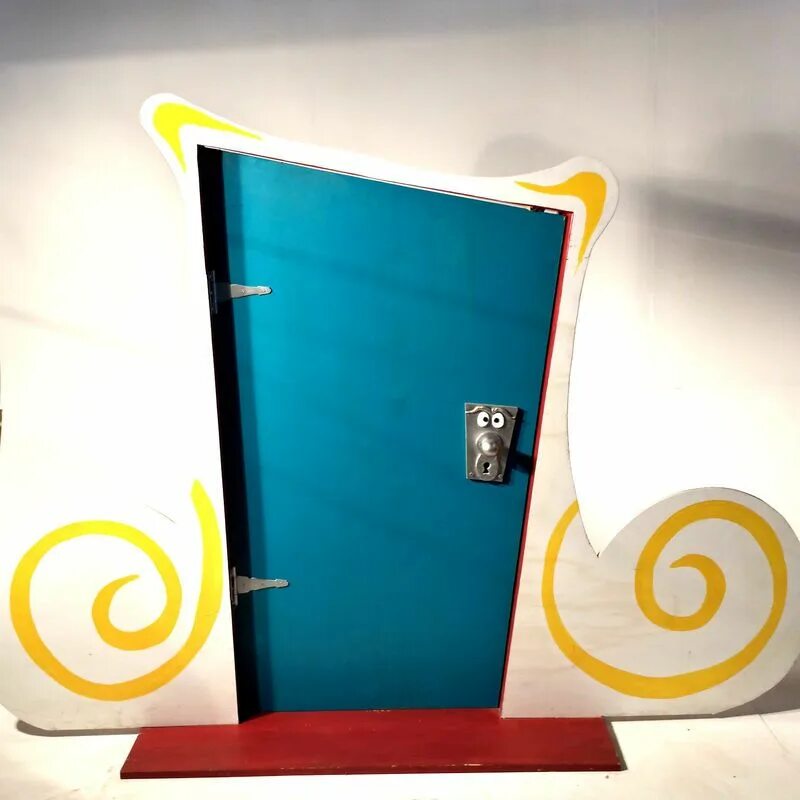 Дверца алисы. Дверь в зазеркалье алиса в стране чудес. Дверь из алисы в стране чудес. Алиса в стране чудес иллюстрации двери. Дверь из алисы в стране чудес.