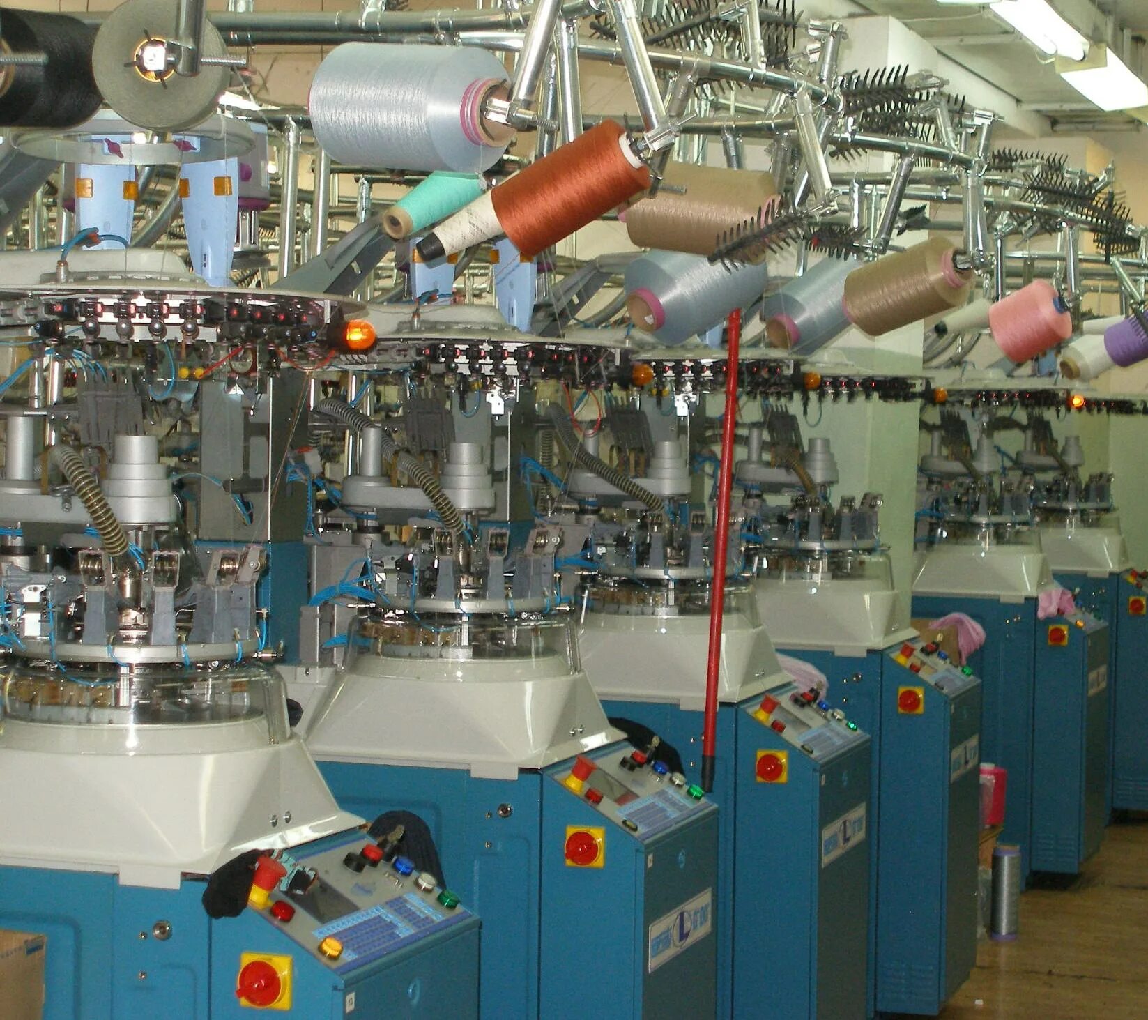 производство российская федерация. российский производитель оборудования. станки для производства автомобильных фильтров. весовой дозатор dpm-410. ао иц буревестник.