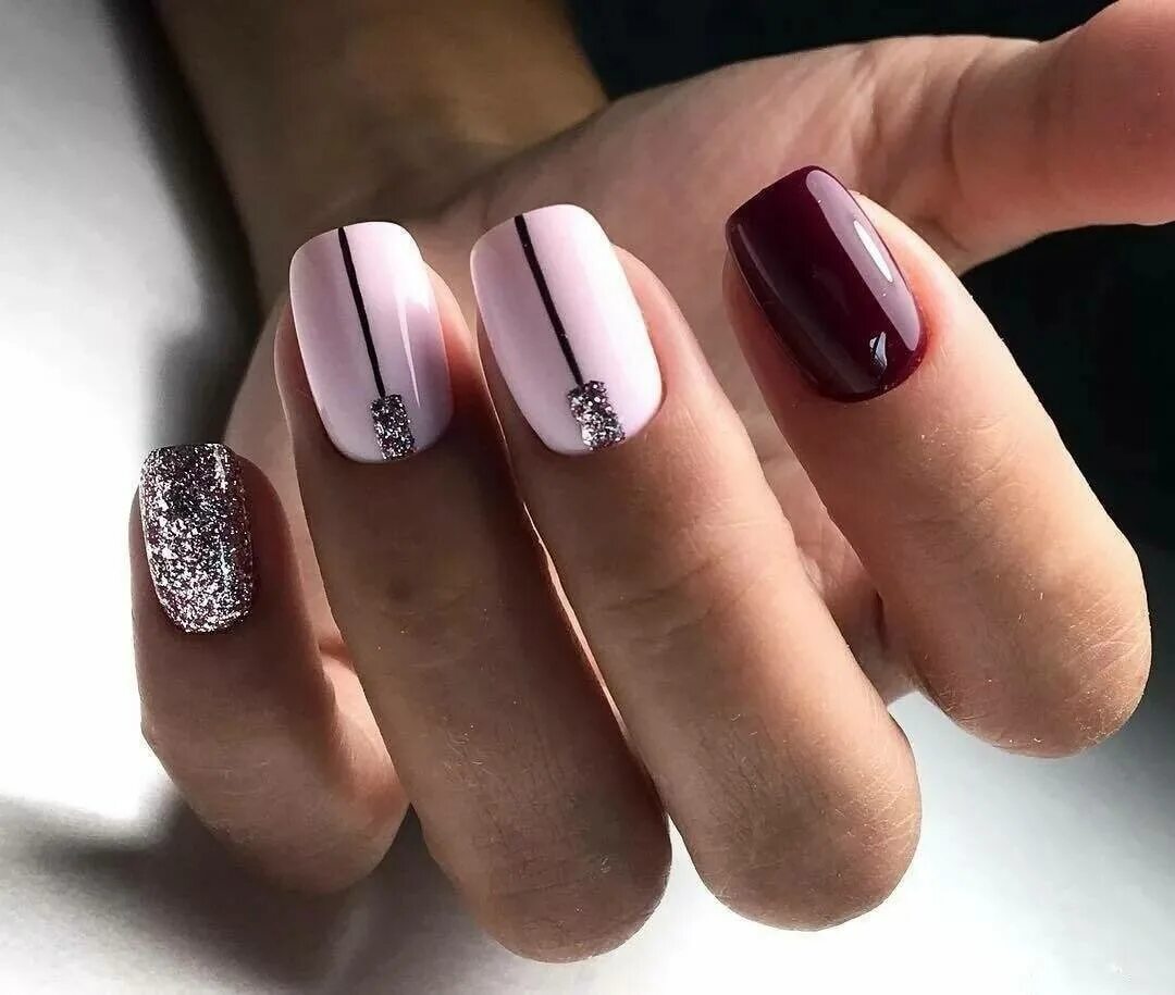 стильный маникюр. современный маникюр новинки. дизайн ногтей. современный маникюр новинки. модный повседневный маникюр 2020.