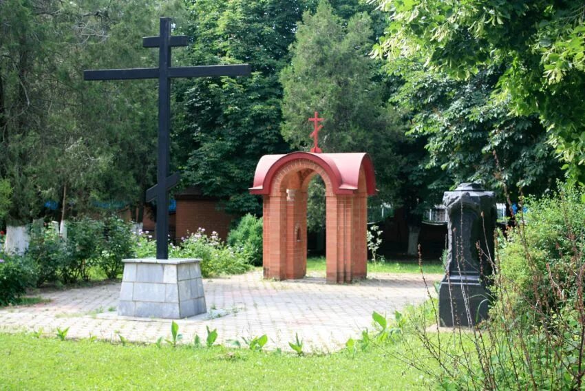 Погода ладожской усть лабинский краснодарского. Станица ладожская усть-лабинский район. станица ладожская краснодарский край. станица ладожская церковь. церковь успения пресвятой богородицы, лабинск.