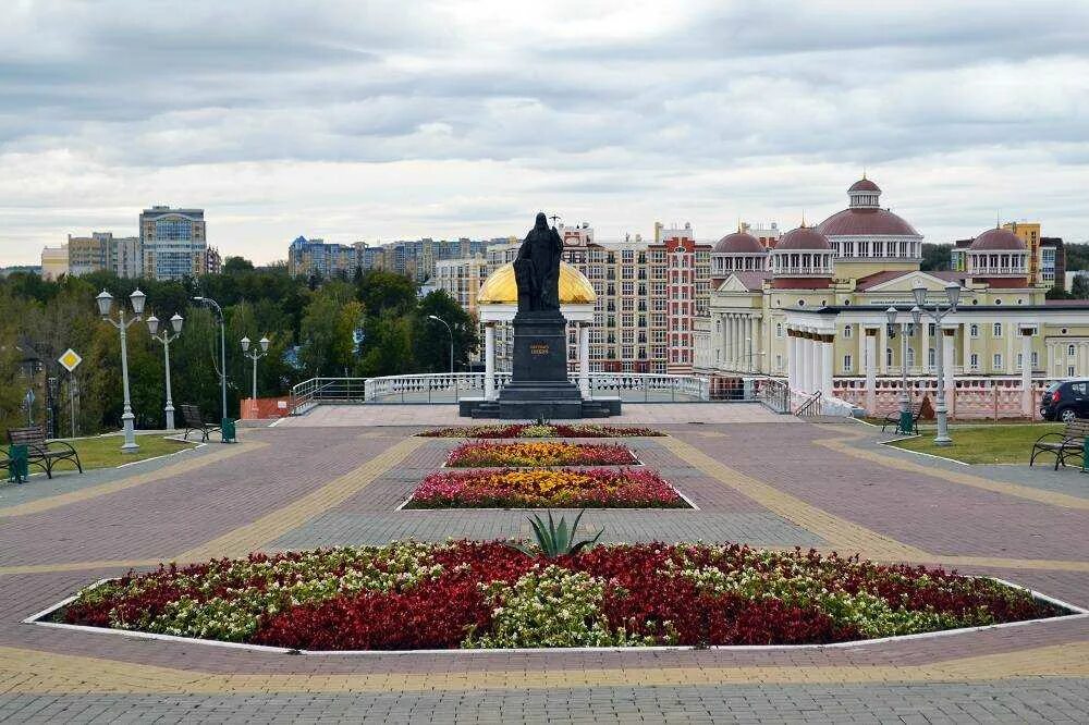 Столица Мордовии Саранск. Саранск центр города. Саранск центр города площадь. Площадь тысячелетия Саранск. Город саранск отзывы