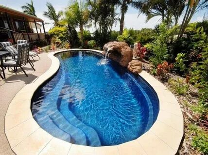 Песня swimming pools
