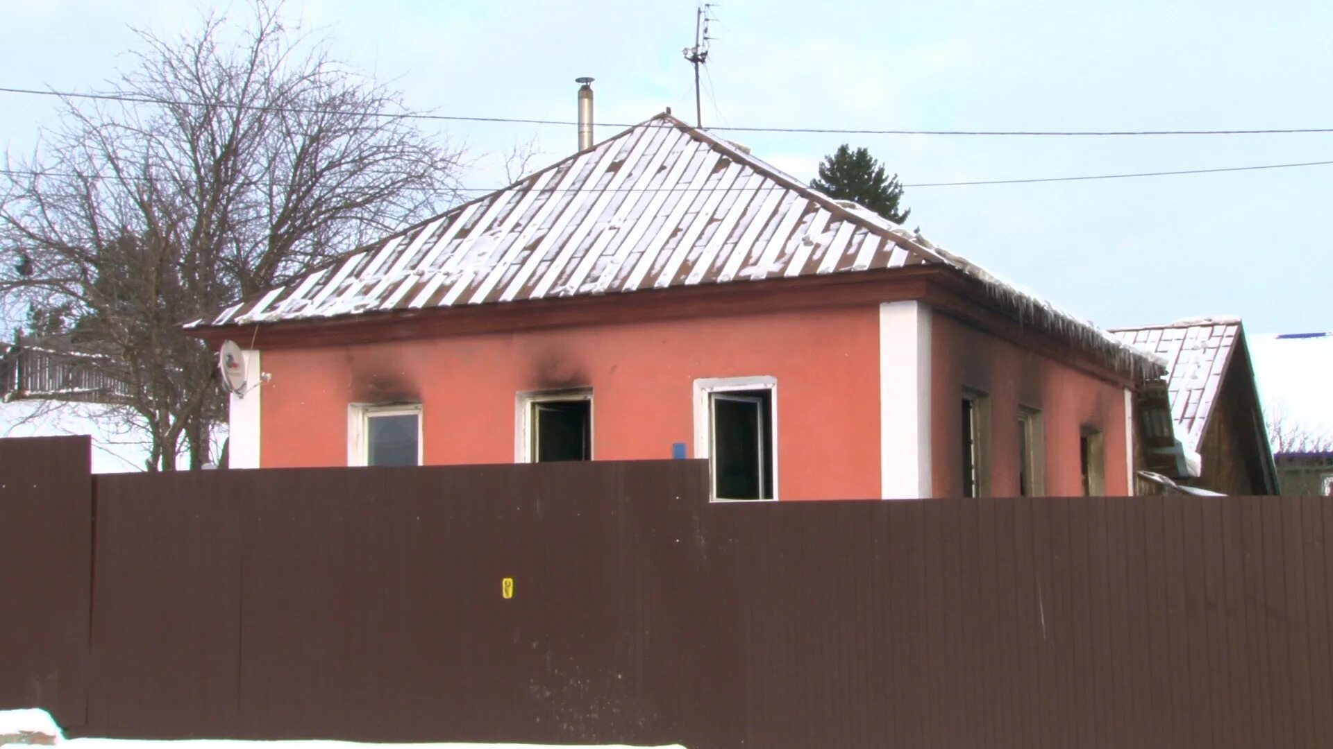 Первоуральск свежие объявления. Дом в первоуральске в шайтанке. Дача в районе первоуральска свердловской области. Первоуральск улица емлина дом 10. Коллективный сад 42 билимбай.