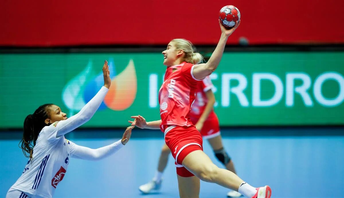 Сборная сербии гандбол женщины. Сборная россии по гандболу. Гандбол сборная россии. Фото по гандболу женскому чемпионат молдовы 2012. Гандболистки сборная сербии.