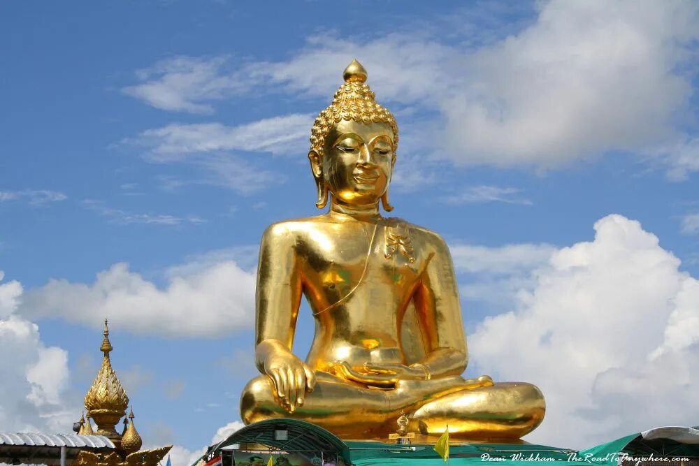 Фото будды. Статуя Будды. Золотой Будда. Статуя Шакьямуни. Золотая скульптура Индии.