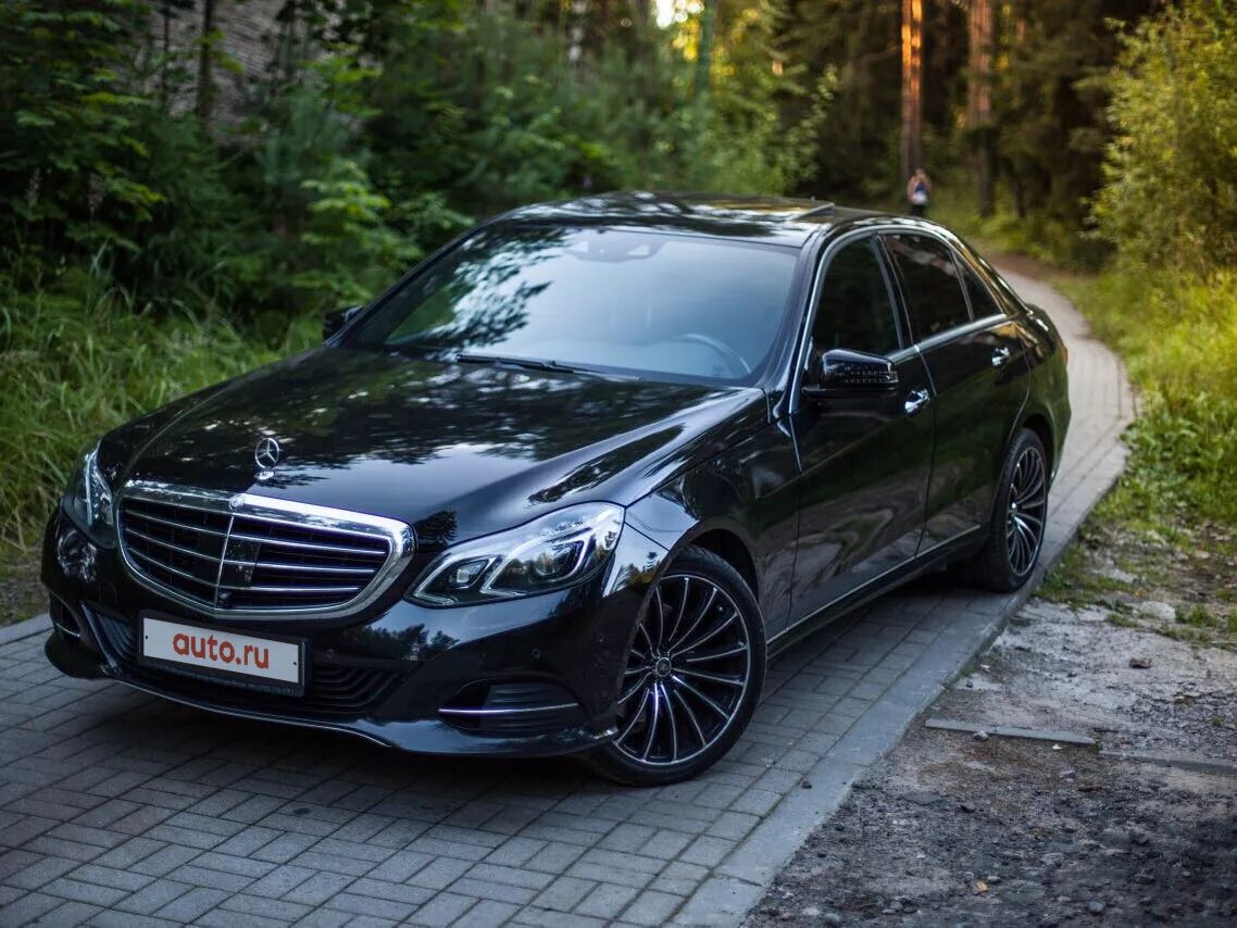 W204 рестайлинг коричневый. мерседес е211. черный мерседес лида. мерседес е63 черный тонированный. мерседес е 63 черный амг новый.