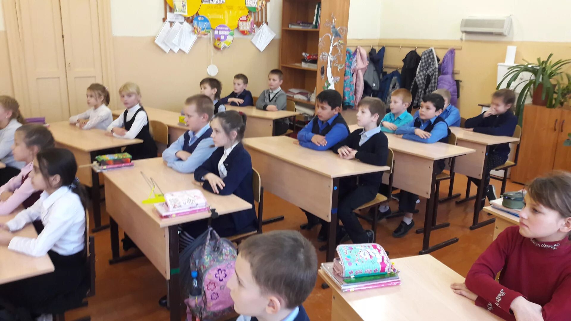 Бологое школа 11. Мбоу сош 12 бологое учителя. Сайт школы бологое. Бологое школа 11. Город бологое 12 школа.