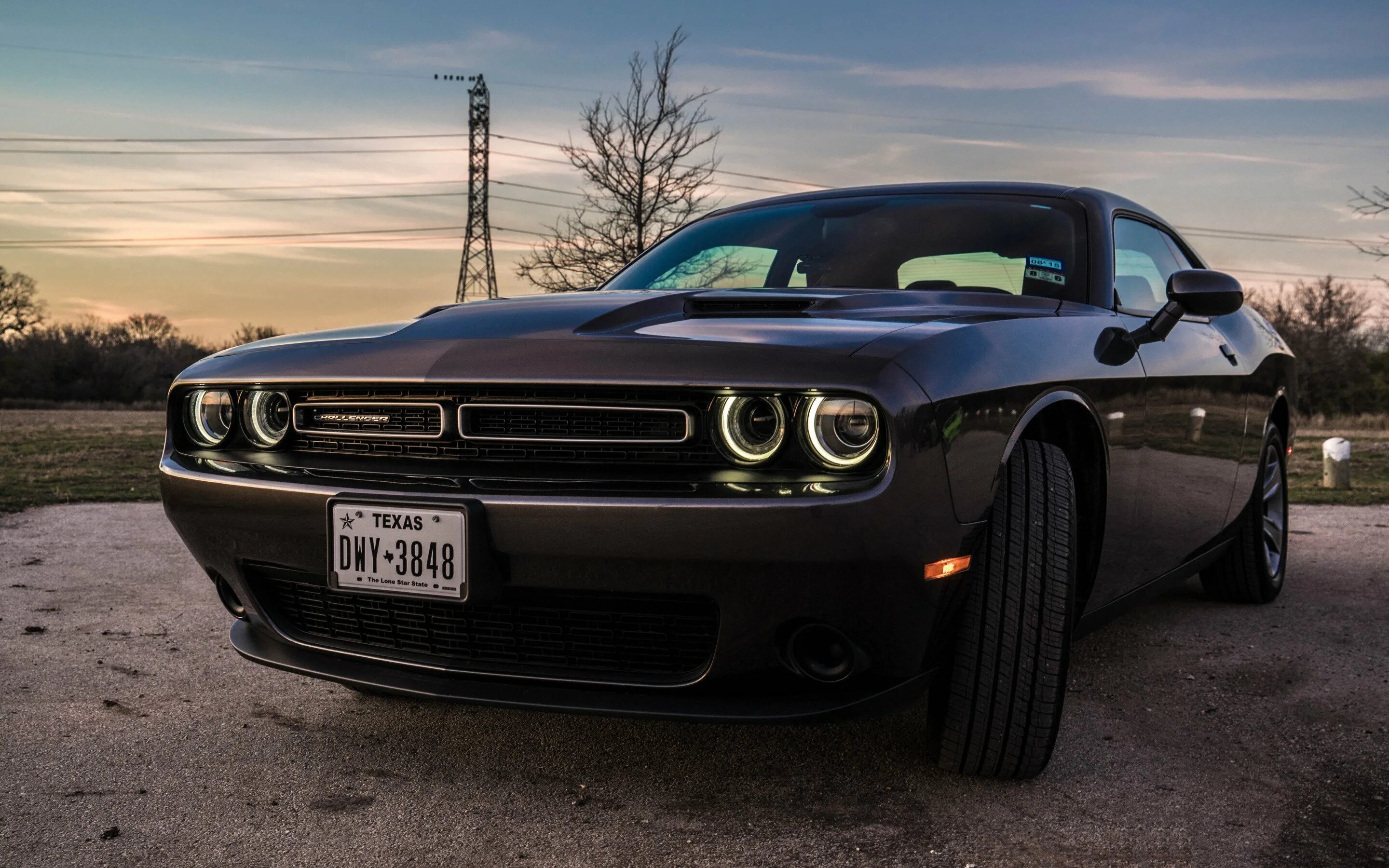 Обои додж челленджер. Додж Челленджер. Dodge Challenger 4к. Dodge Challenger Black. Додж Челленджер СРТ 2008.