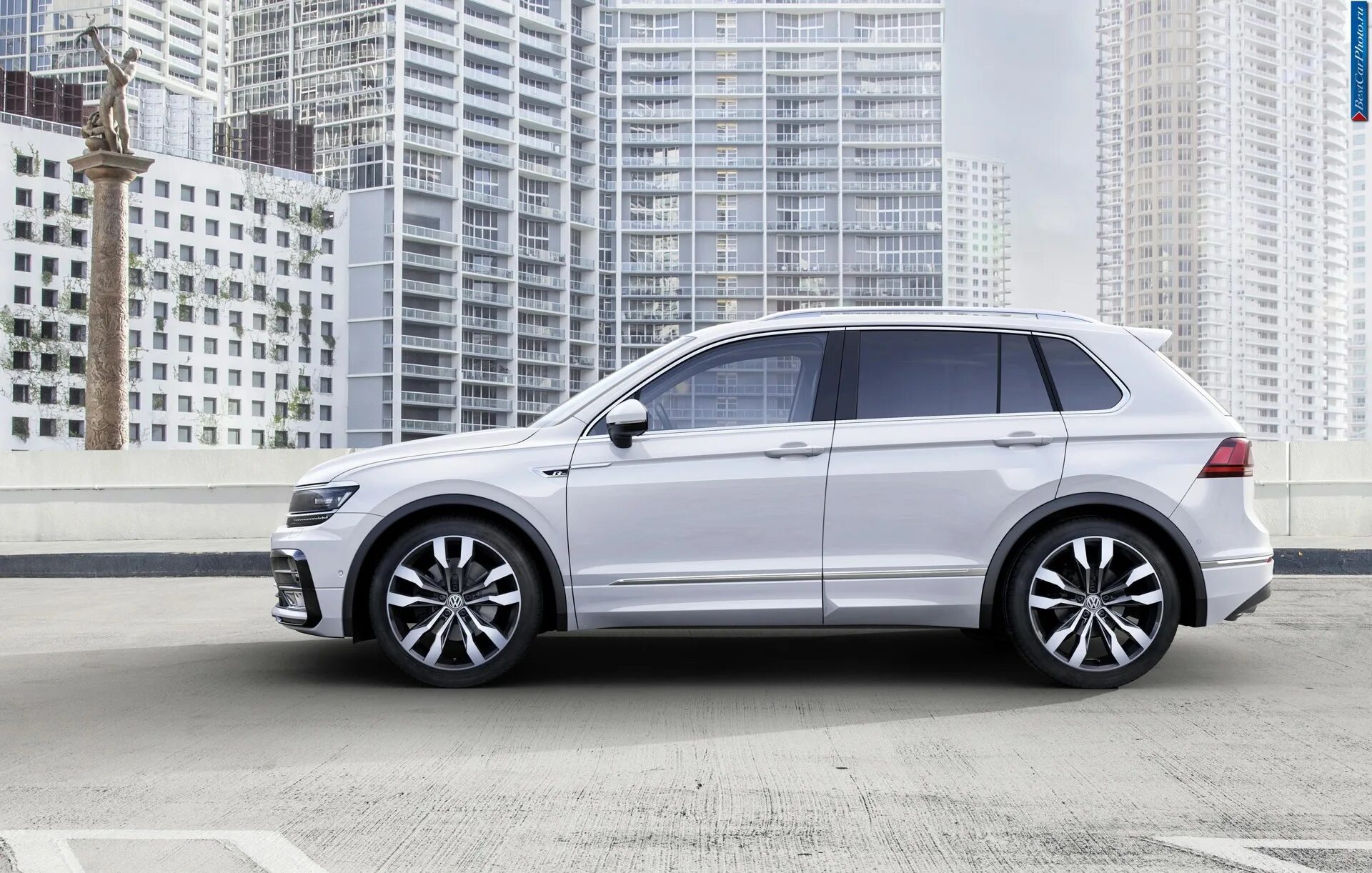 Tiguan r 1. Volkswagen tiguan r line 2016. volkswagen tiguan r-line 2017. volkswagen tiguan 2 r-line. vw tiguan 2 r line.