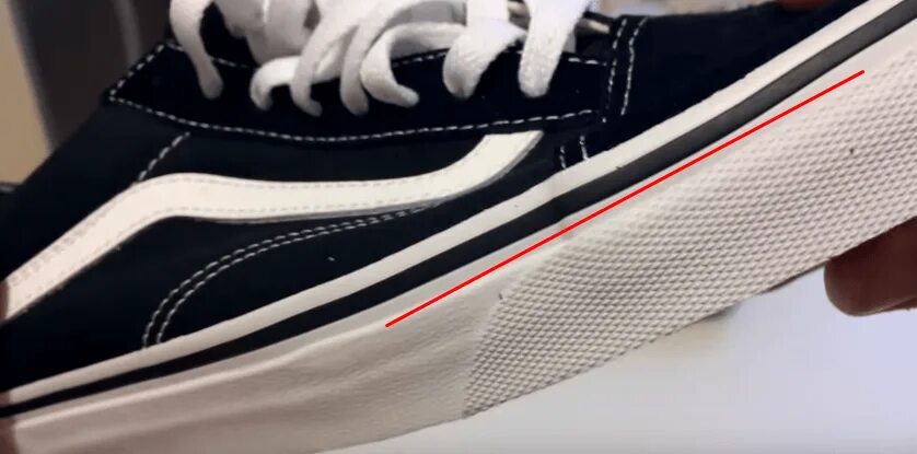 Как отличить подделку vans. 3n4achyt00549 vans 131175c. Паленые Ванс Олд скул. Vans old School паленые. Подошва Ванс оригинал.