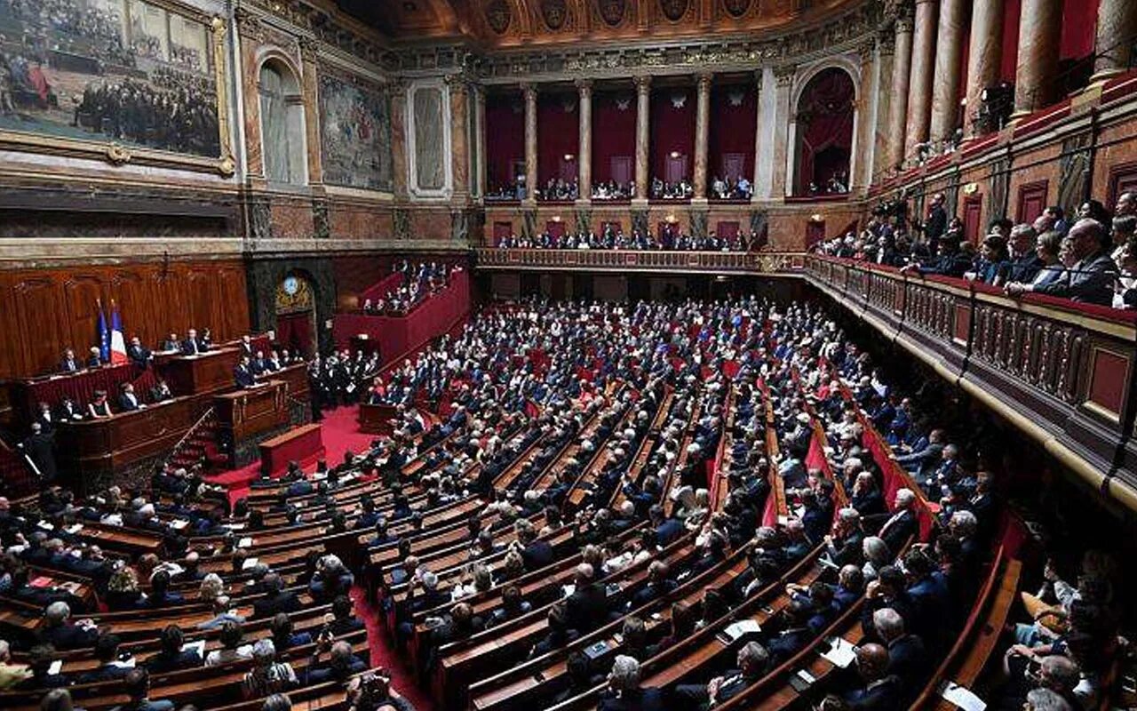 Что исполняет парламент. Парламент франции в 19 веке. парламент франции 1958. парламент франции 20 век. национальная ассамблея франции.