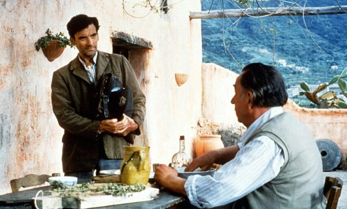 Старые итальянские комедии. Почтальон (1994)il Postino. Массимо Троизи почтальон.