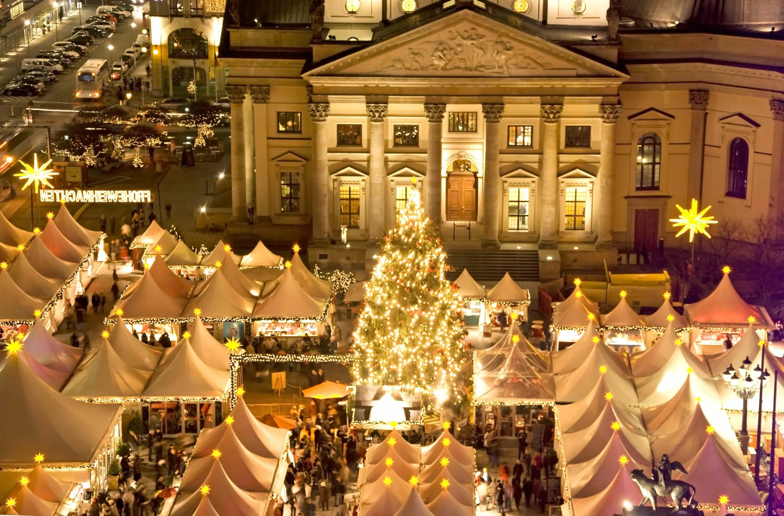 Рождественский берлин. Weihnachtsmarkt в берлине. Блошиный рынок в берлине. Markthalle берлин. Рождественский берлин.
