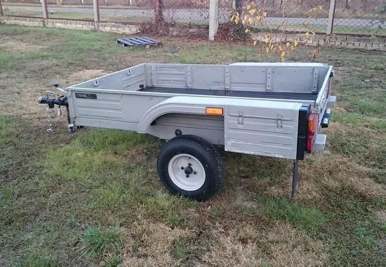 Авито пермский край прицепы. Прицеп 710864. Тентованный легковой прицеп с пробегом. Прицеп продолжение. Прицеп кмз 828400.