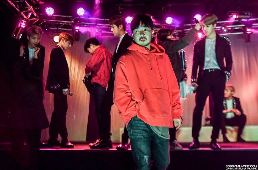 Хореограф бтс сондык. Сондык бтс. Сондык хореограф. Хореограф бтс. Бтс на тренировке.