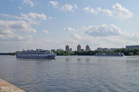 Теплоход на двоих москва река