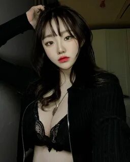 书 上 说.感 性 的 人 过 不 了 柴 米 油 盐.理 性 的 人 过 不 了 风 花 雪 月. 