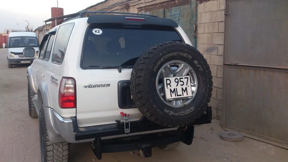 Тойота калитка. Калитка риф land cruiser 105. Тойота калитка. Калитка toyota surf hilux 185. Калитка toyota surf hilux 185.