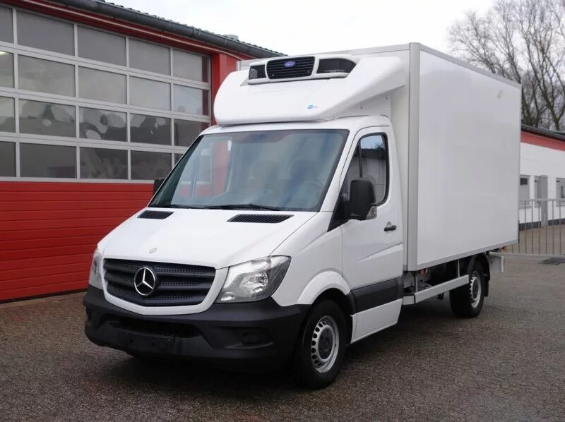 Мерседес спринтер рефрижератор. Мерседес Бенц Спринтер фургон. Mercedes-Benz Sprinter 316 CDI. Мерседес Бенц 316 CDI Sprinter. Sprinter 316 CDI.