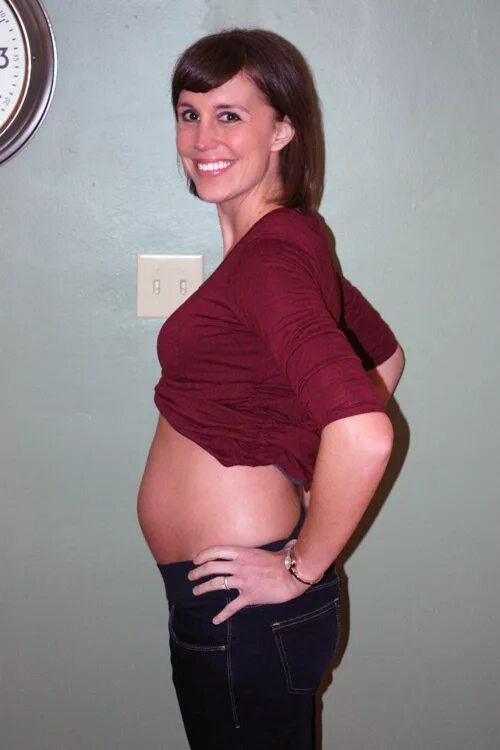 Живот на 25 неделе беременности. Живот на 26 неделе беременности. Животик на 25 неделе беременности. Живот на 24 неделе беременности. 25 неделя девочка