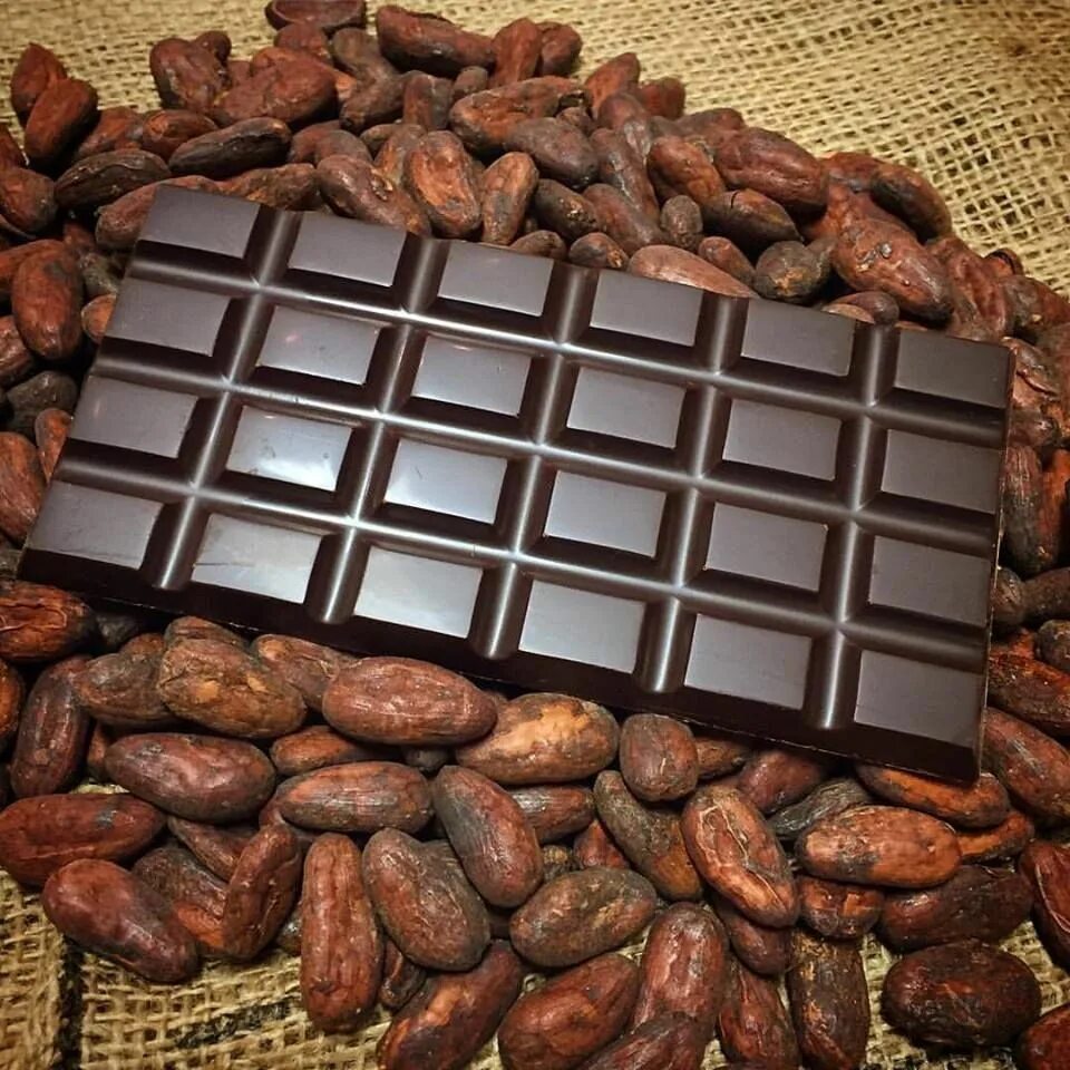 Bar of chocolate. Bean to Bar шоколад. Bean-to-Bar какао Бобы. Мой шоколад. Шоколад ЮАР.