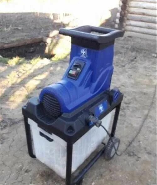 E mh 2500 45. Измельчитель веток садовый электрический lux tools 2500. Lux-tools e-mh-2500/45. E mh 2500 45. Садовый измельчитель люкс тулс.