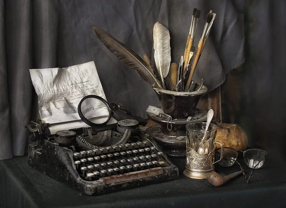 Атрибуты цирка. Атрибуты искусства. Атрибутика пионеров. Со всеми атрибутами. Атрибуты охоты.