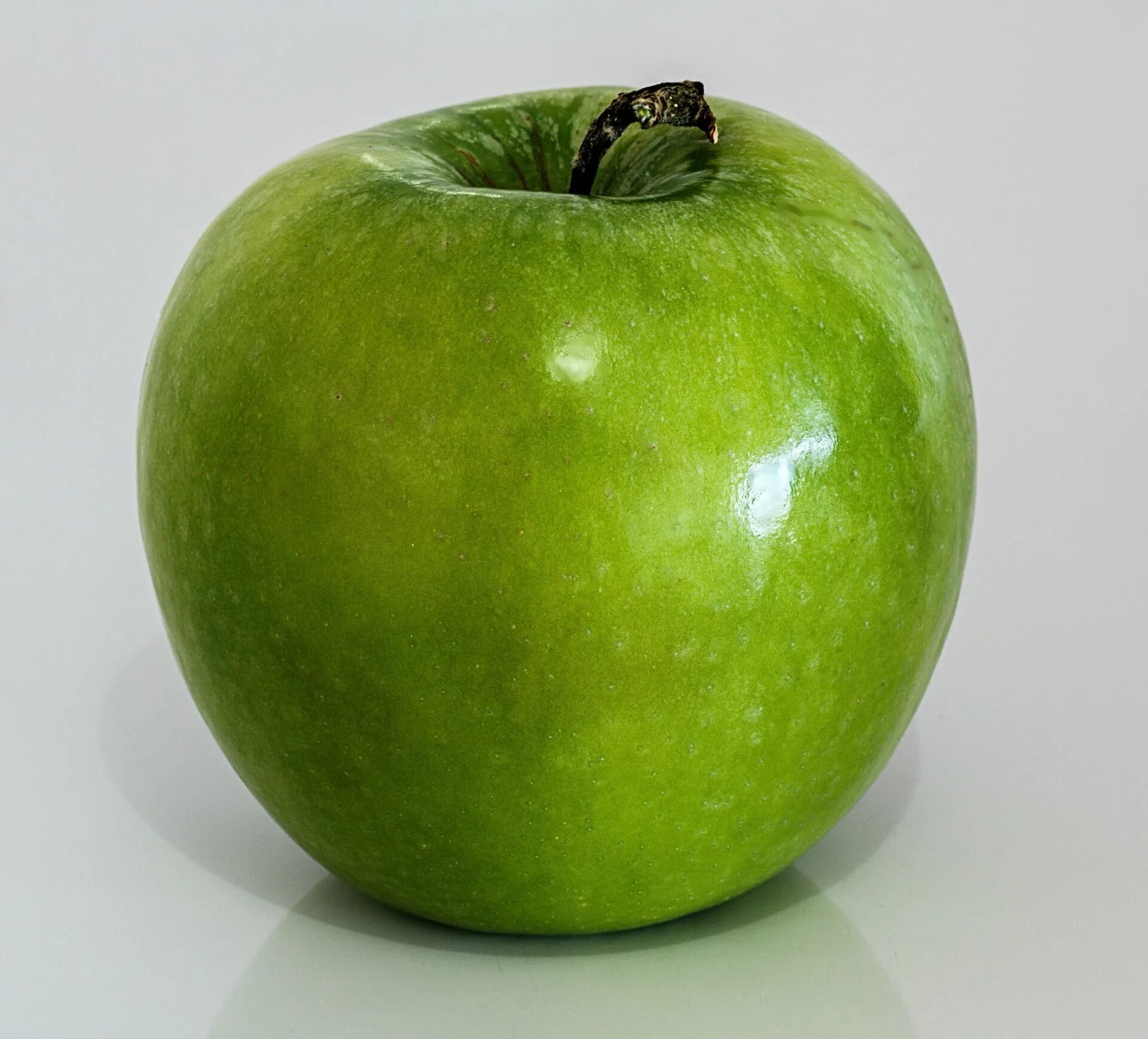 Яблоня ГРЕННИ Смит. Грин Эппл Green Apple. Яблоко ГРЕННИ Смит крупно. Яблоко ГРЕННИ Смит КБЖУ.