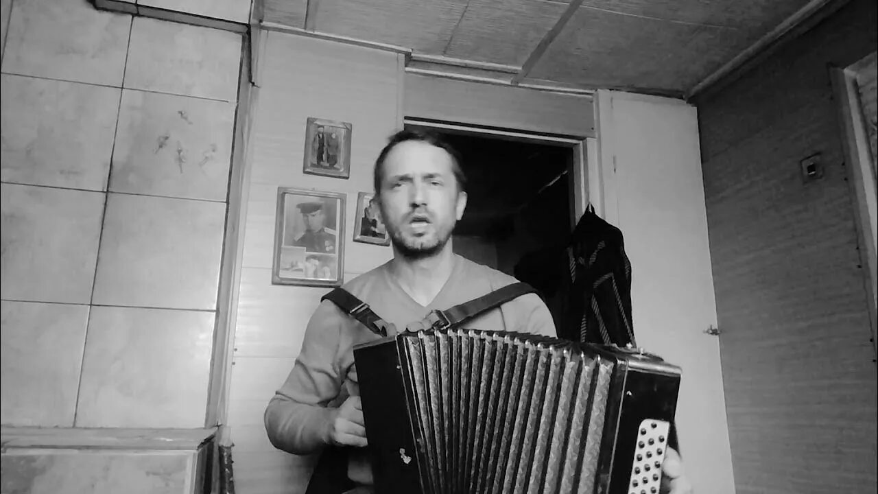 К иванин гармонь. Школа народной игры на гармони константина иванина. константин иванин уроки игры на гармони 23. иванин константин первые уроки игры на гармошке все уроки. ютуб виктор солошенко гармонист ах зачем эта ночь.