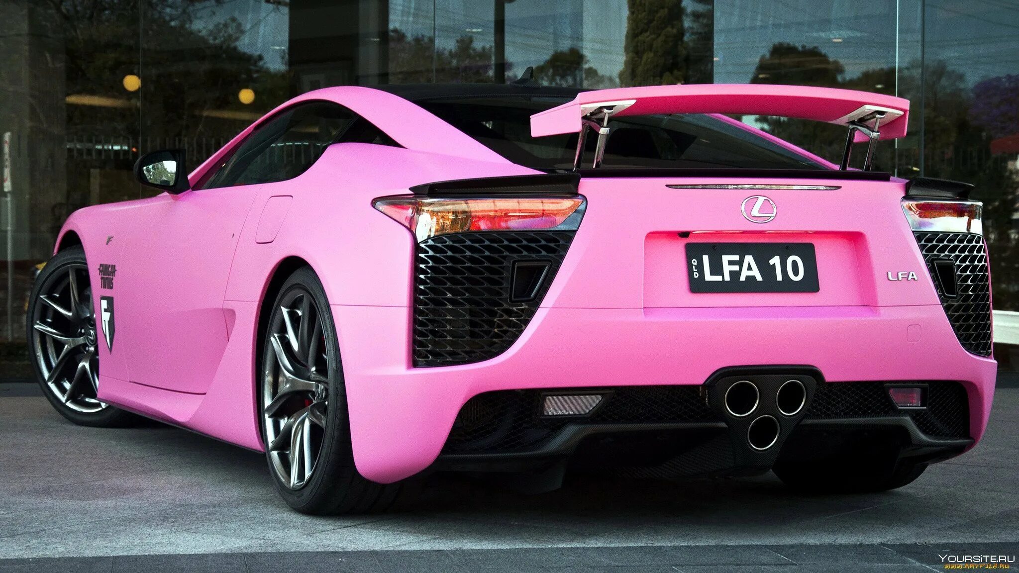 Lexus LFA. Lexus LFA 2023. Винил на Лексус ЛФА. Розовая машина.