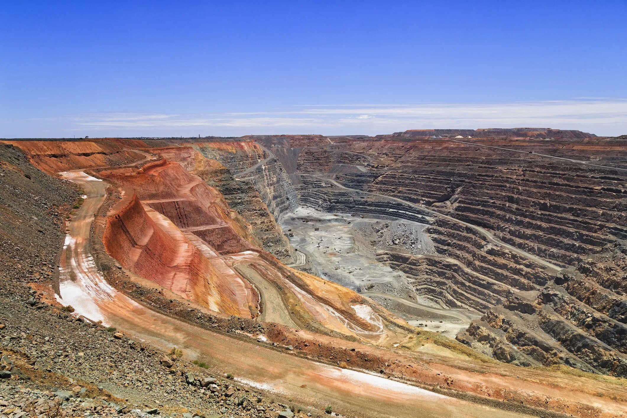 Руда топ. Калгурли. Месторождение Рио тинто. Горнодобывающая промышленность Австралии. Железорудная провинция Хамерсли (Австралия).