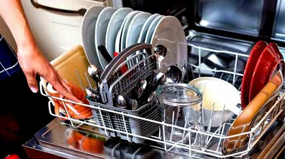 Первое включение посудомоечной машины. Посуда в посудомойке. Компактная посудомоечная машина Bosch. Лайфхаки с посудомоечной машиной. Посудомоечная машина Бирюса.