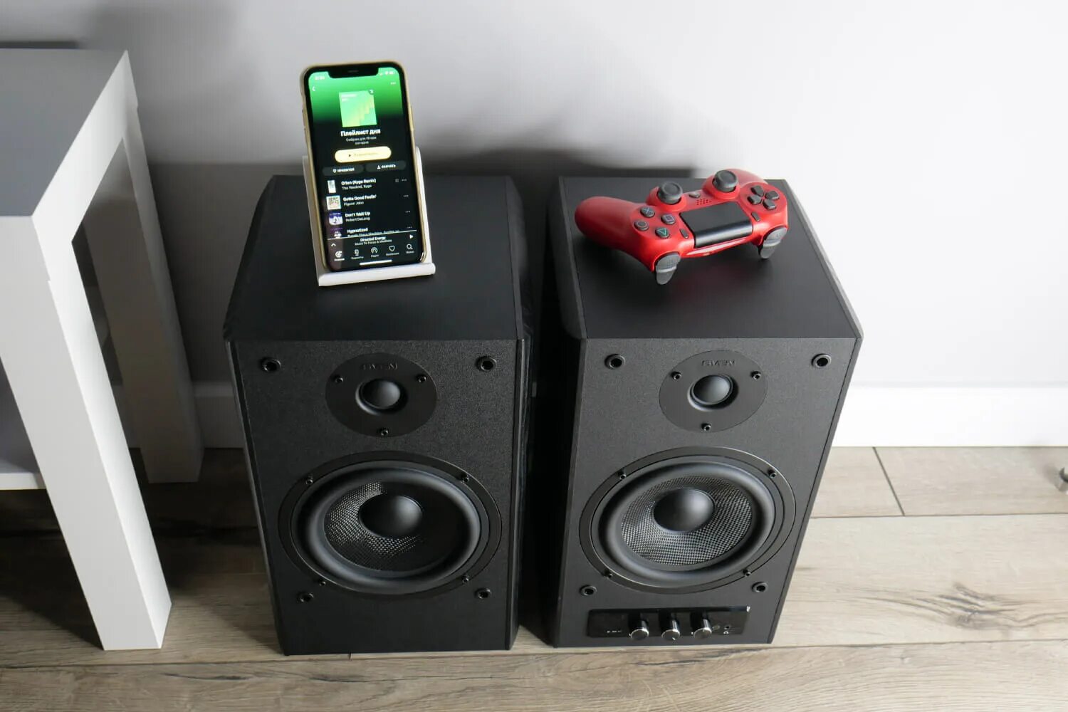 Колонки sven mc-20. 1. Свен мс 30. Акустика активная sven mc-30. Колонки свен мс 20.